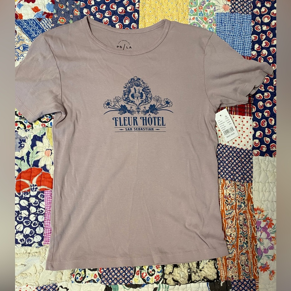Pacsun Fleur Hotel Graphic T-Shirt in Purple
